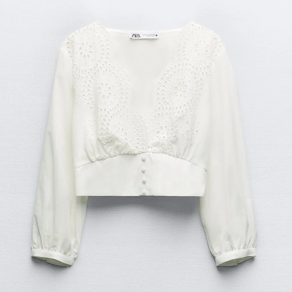 ZARA cropped top with openwork embroidery